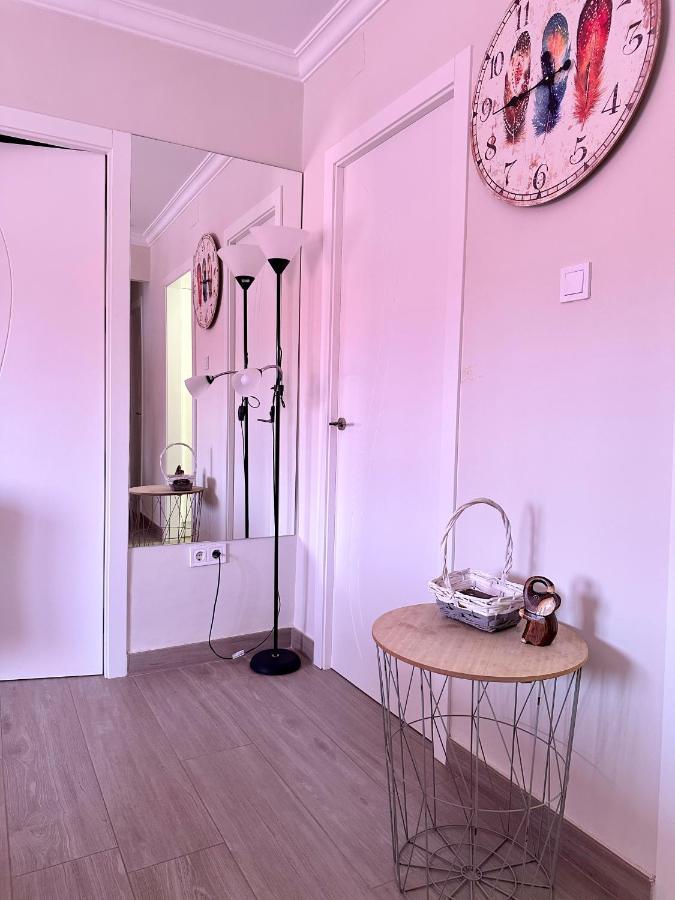 Precioso Apartamento 3 Dormitorios, Aire Acondicionado Menos 10 Min A Pie Feria Jerez De La Frontera Exterior foto